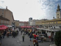 Crkva sv. Marije, Dolac  Crkva Sv. Marije nije stradala u velikom potresu 1880. godine pa je služila za bogoslužje tijekom obnove Katedrale. Uz Crkvu do sredine 19. stoljeća postojalo je groblje, a posljednji je u Crkvi pokopan zagrebački biskup dr. Josip Lang 1927. godine. Nakon rušenja Dolca 1925. godine i gradnje nove tržnice, Crkva Sv. Marije ostala je skrivena iz novih zgrada, otvorena još jedino prema zapadu i Tkalčićevoj ulici.